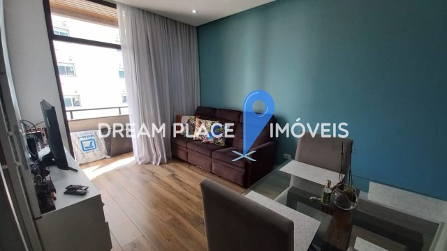 Apartamento Duplex, modernizado, 73 m², 2 suítes, 2 vagas, varanda gourmet e sacada Vila Mariana