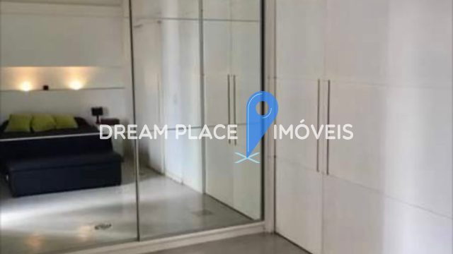 Apartamento Duplex, modernizado, 73 m², 2 suítes, 2 vagas, varanda gourmet e sacada Vila Mariana